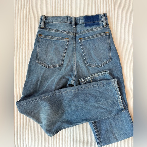 A&F High Rise Mom Jean - Medium color - Picture 2 of 4